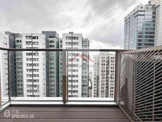 Sai Ying Pun - Des Voeux W Residence 04
