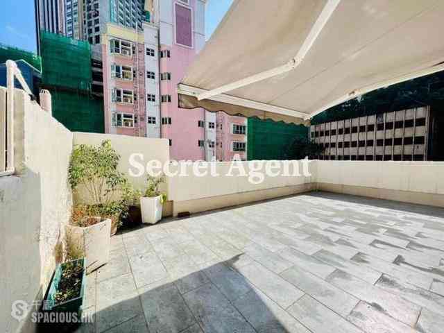 Wan Chai - Sau Wah Court 01