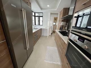Mid Levels Central - The Grand Panorama Block 4 09