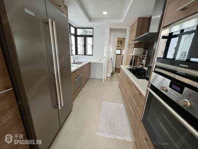 Mid Levels Central - The Grand Panorama Block 4 09