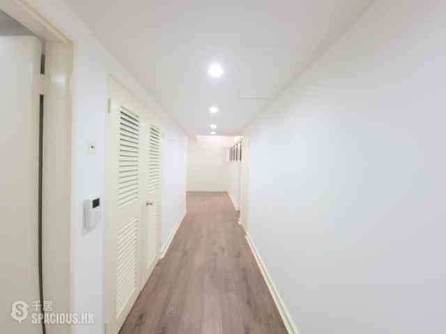 Mid Levels Central - May Tower Block 1 21