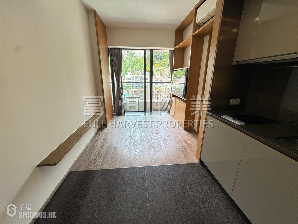 跑马地 - Eight Kwai Fong Happy Valley 01