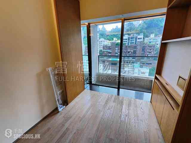 跑馬地 - Eight Kwai Fong Happy Valley 01