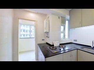 Mid Levels West - Bonanza Court 09