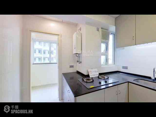 Mid Levels West - Bonanza Court 09