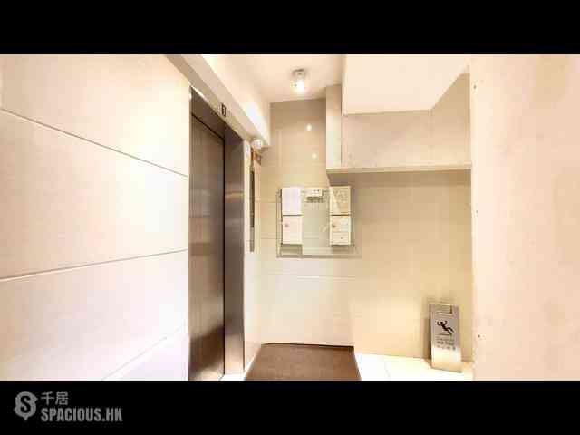 Mid Levels West - Bonanza Court 21