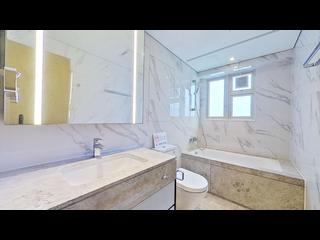 Mid Levels Central - St. Joan Court 07