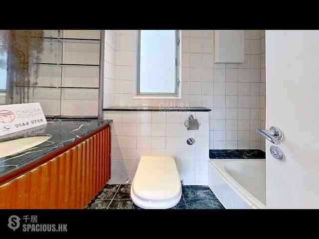 Repulse Bay - The Rozlyn 18
