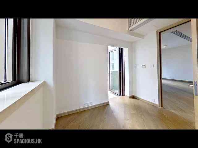 Mid Levels Central - 3, MacDonnell Road 17
