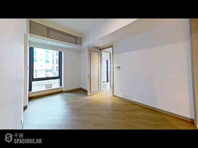 Mid Levels Central - 3, MacDonnell Road 19