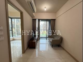 Sai Ying Pun - King's Hill 02