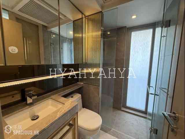 Sai Ying Pun - King's Hill 04