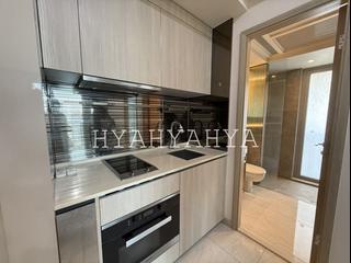 Sai Ying Pun - King's Hill 07