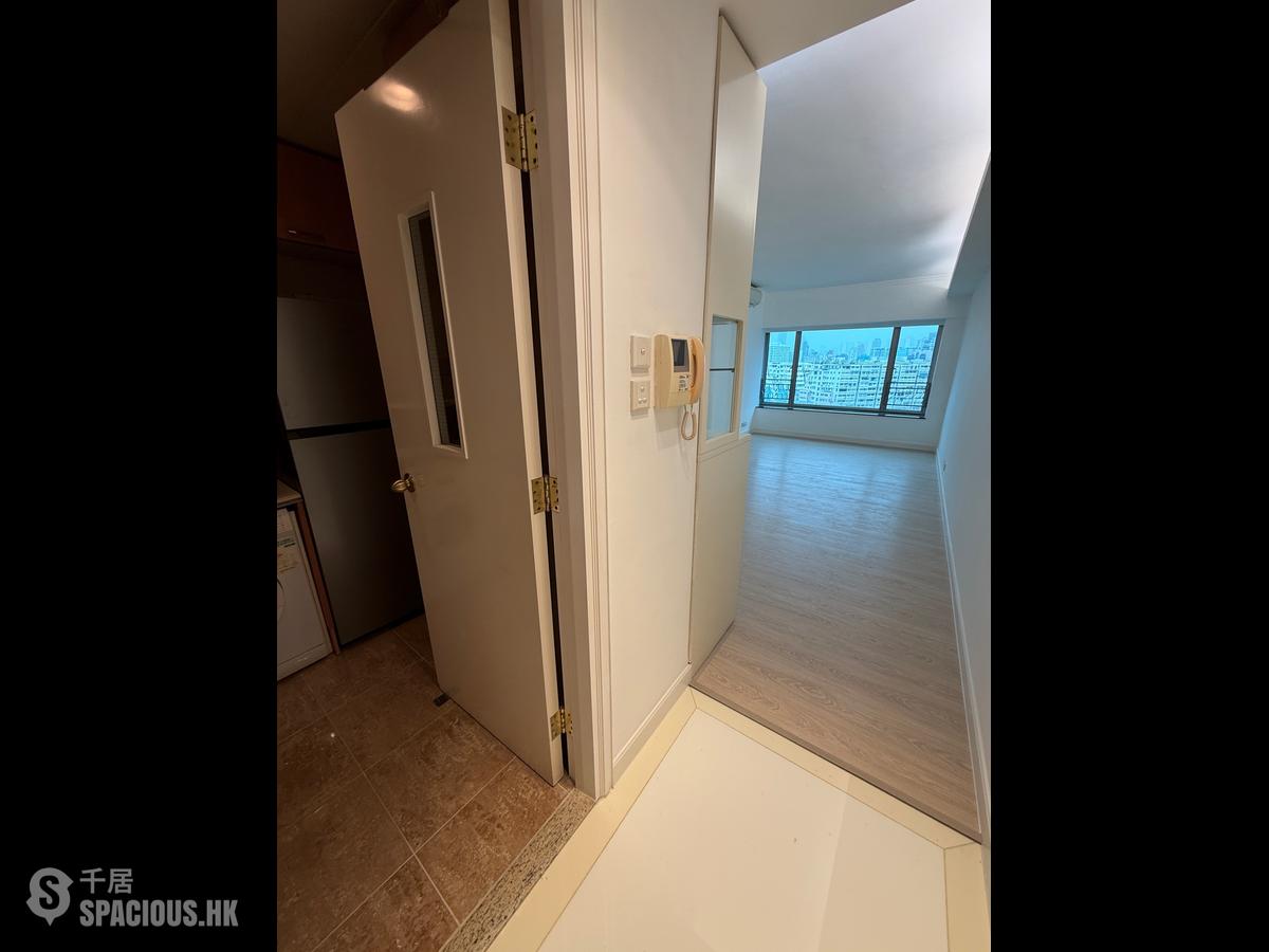West Kowloon - Sorrento 01