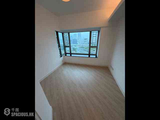 West Kowloon - Sorrento 11