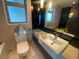 Sai Ying Pun - Centre Place 07