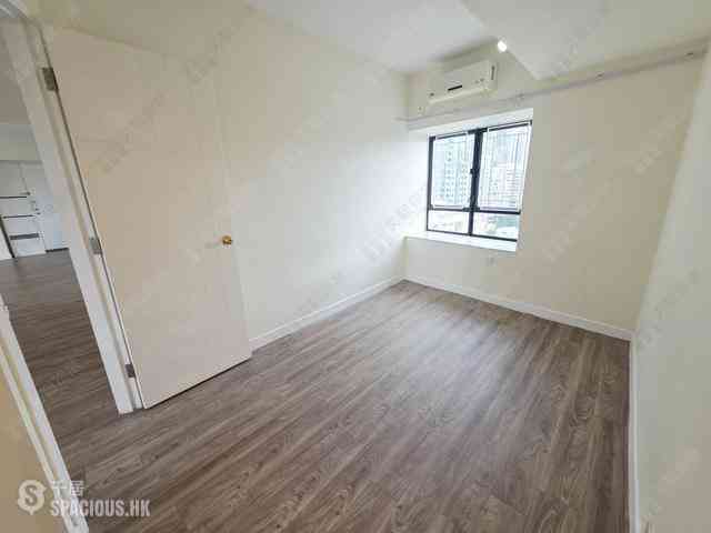 Mid Levels Central - Birchwood Place 08