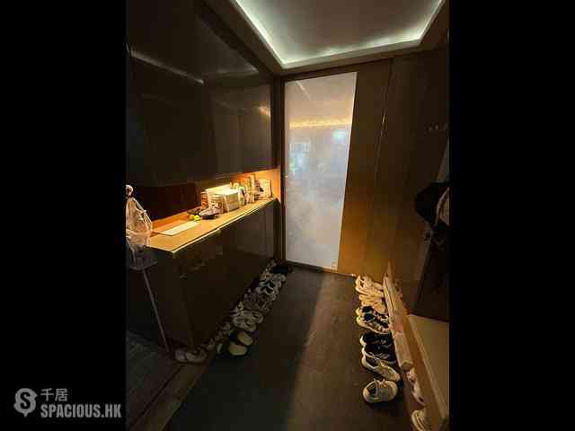 Tai Koo Shing - Tai Koo Shing Kam Din Terrace 02