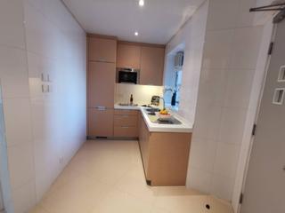 Mid Levels Central - Hillsborough Court Block 4 08