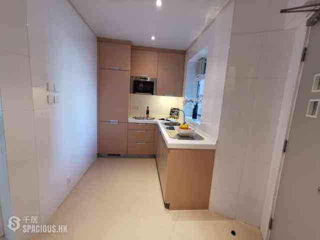 Mid Levels Central - Hillsborough Court Block 4 08