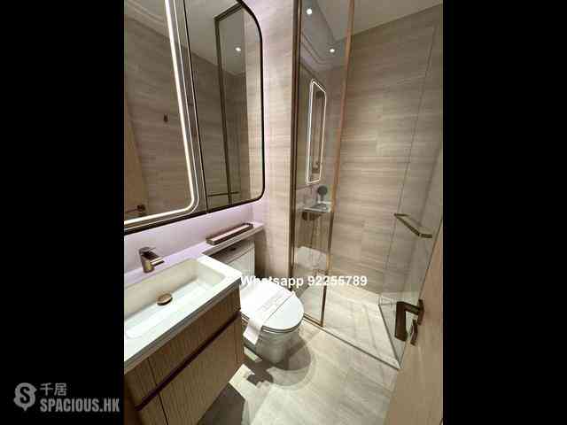 Sai Ying Pun - Upper Manor 09