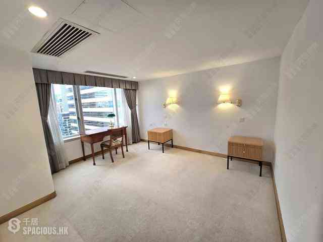 Wan Chai - Convention Plaza Apartments 02