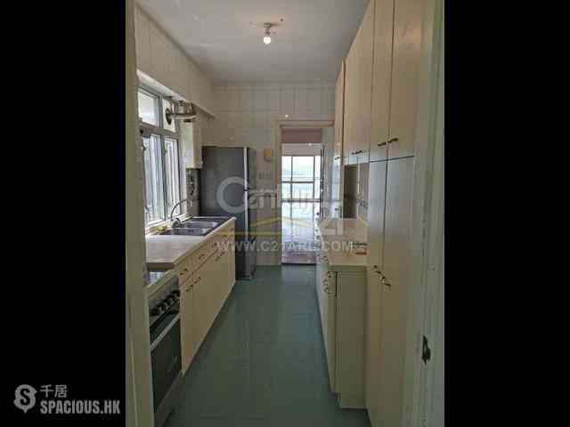 Pok Fu Lam - Scenic Villas 03