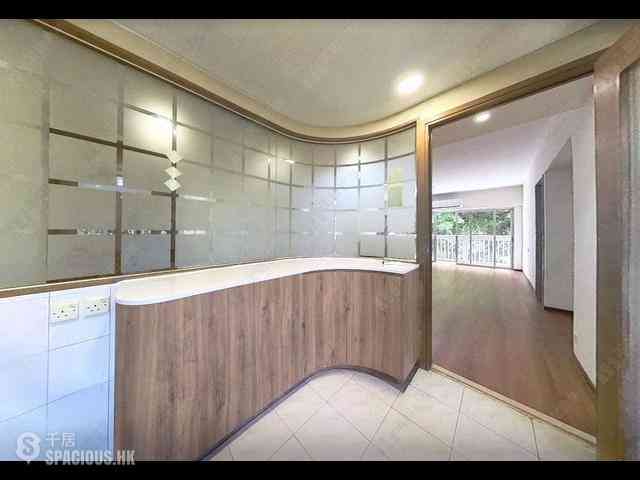 Mid Levels West - Realty Gardens 13