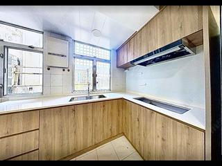 Mid Levels West - Realty Gardens 14