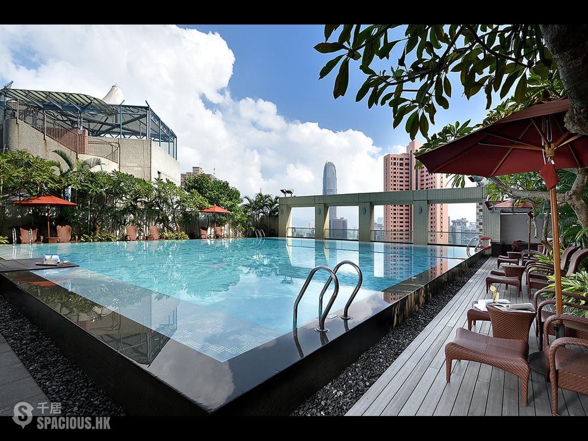 Mid Levels Central - Queen's Garden 01