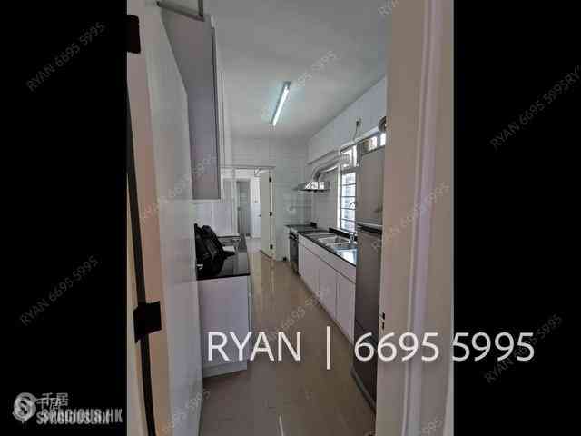 Pok Fu Lam - Scenic Villas 12