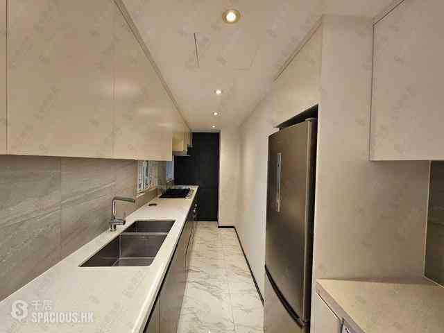 Wan Chai - Phoenix Court 02