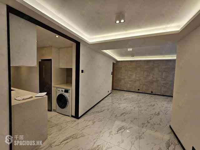 Wan Chai - Phoenix Court 06