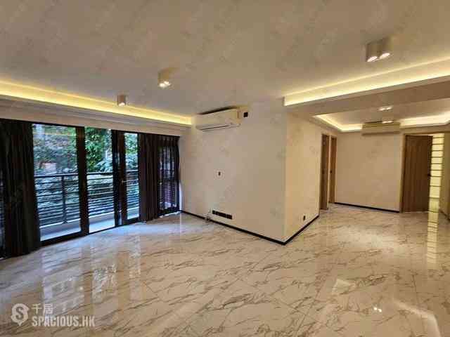 Wan Chai - Phoenix Court 09