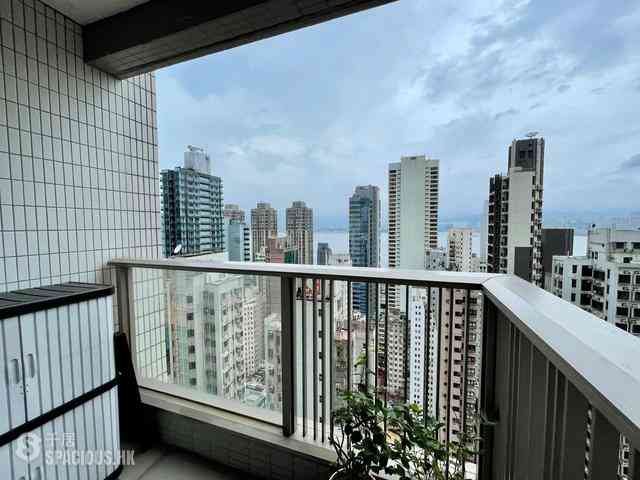 Sai Ying Pun - Island Crest 06