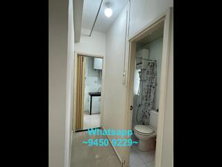 Sai Ying Pun - Lee Wah Mansion 02