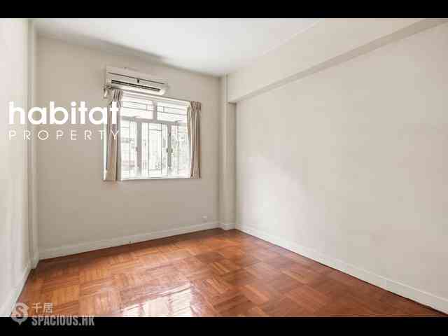 Mid Levels Central - 6B-6E, Bowen Road 05
