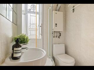 Mid Levels Central - 6B-6E, Bowen Road 06