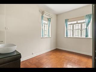 Mid Levels Central - 6B-6E, Bowen Road 07