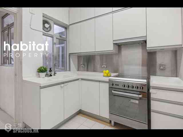 Mid Levels Central - 6B-6E, Bowen Road 09
