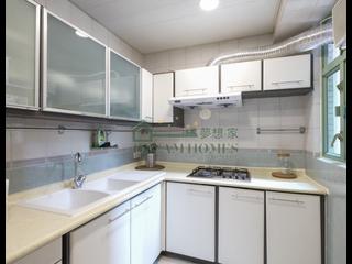 Mid Levels Central - Goldwin Heights 05