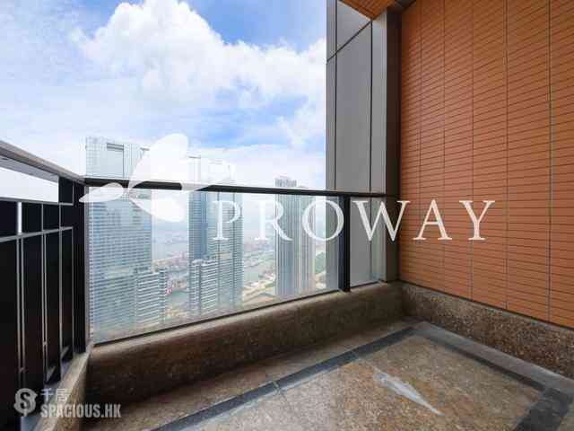 West Kowloon - The Arch 03