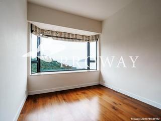 Repulse Bay - Ruby Court 06
