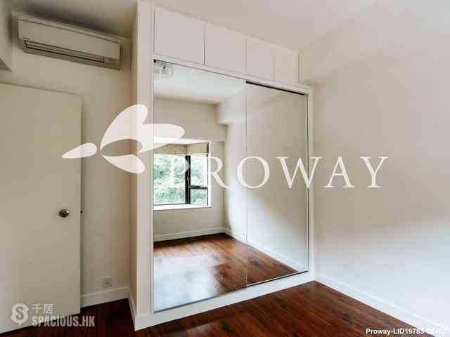 Repulse Bay - Ruby Court 08