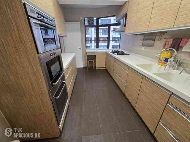 Mid Levels Central - Wilshire Park 11