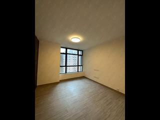 Mid Levels Central - Vantage Park Block 1 02