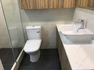 Mid Levels West - Wilton Place 16