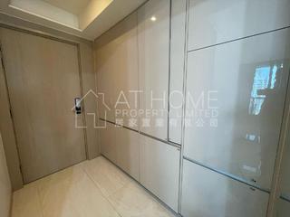 Sai Ying Pun - King's Hill 03