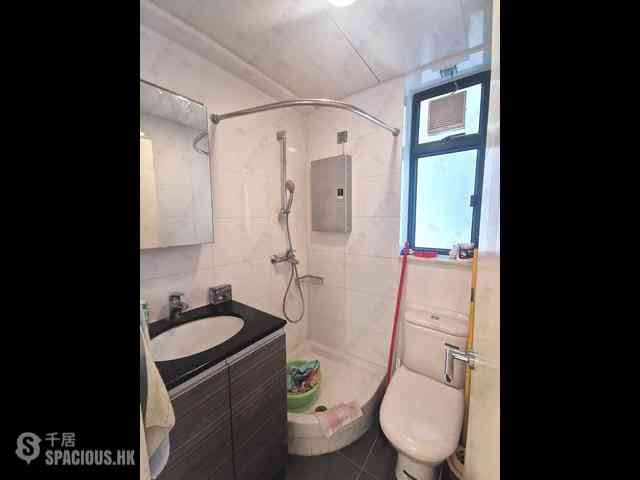 Mid Levels West - Scholastic Garden 09