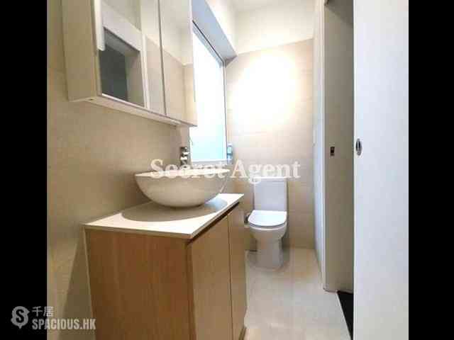 Central - 1-3, Shin Hing Street 09